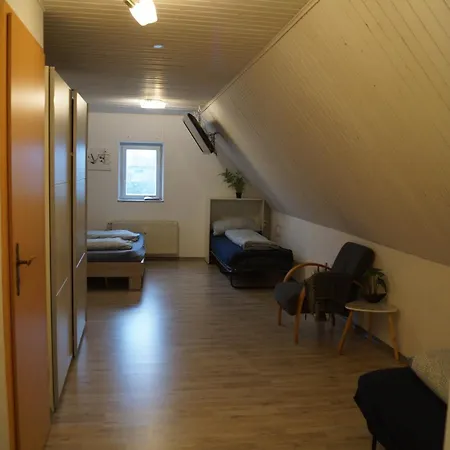 Quiet And Renovated Apartament Schwendi