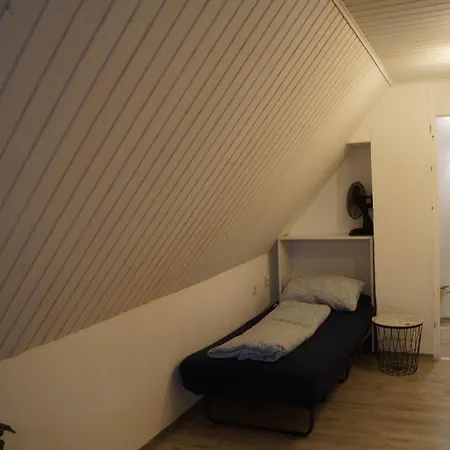 Quiet And Renovated Apartament Schwendi