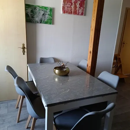 Quiet And Renovated Apartament *